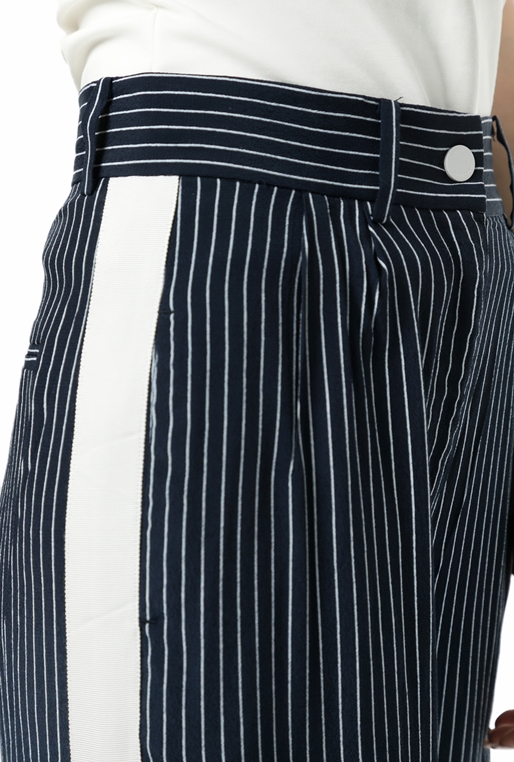 JUICY COUTURE-Γυναικεία παντελόνα JUICY COUTURE μπλε με ριγέ μοτίβο 