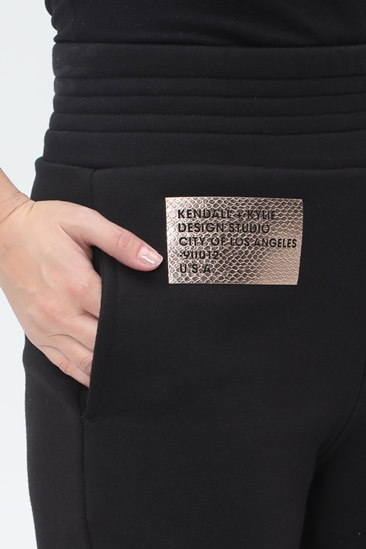 KENDALL + KYLIE-Γυναικείο παντελόνι φόρμας KENDALL + KYLIE ACTIVE BOTTOM μαύρο